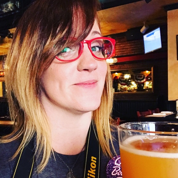 Meet your Posher, Becky - Picture 2 of 5